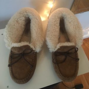 NWOT UGG MOCCASINS- willing to negotiate price